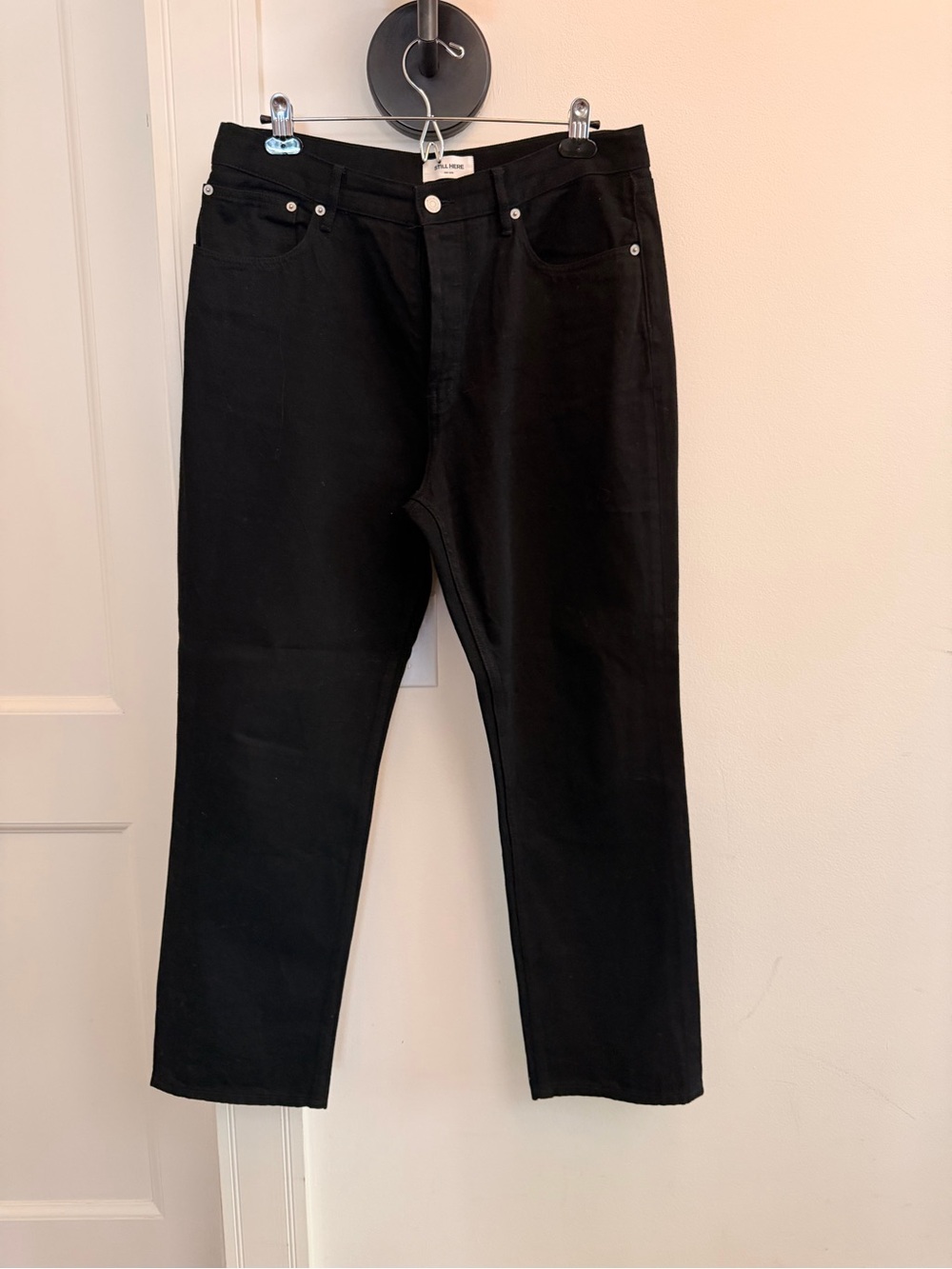 Relaxed Black Women's Jeans - Timeless Everyday Fit